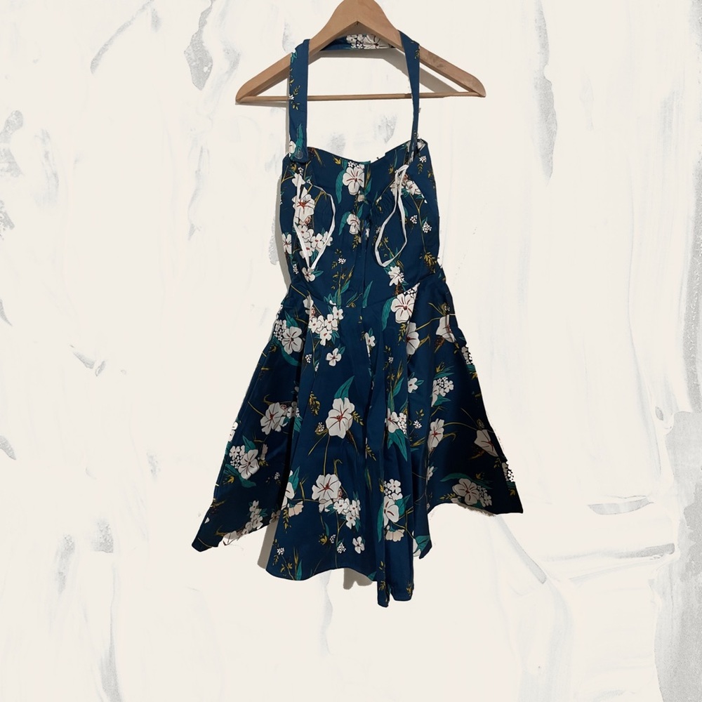 🔅Navy flower pattern halter neck dress size L